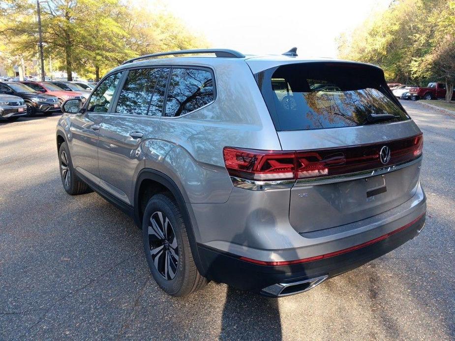 new 2025 Volkswagen Atlas car, priced at $40,052