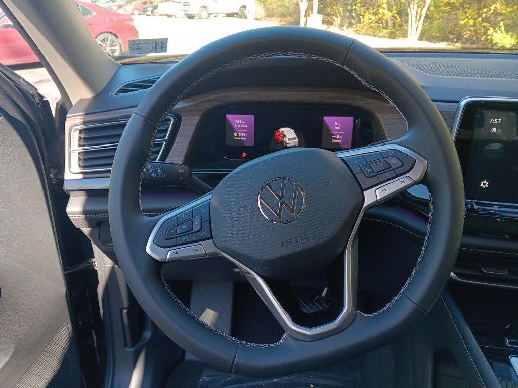 new 2025 Volkswagen Atlas car, priced at $48,200