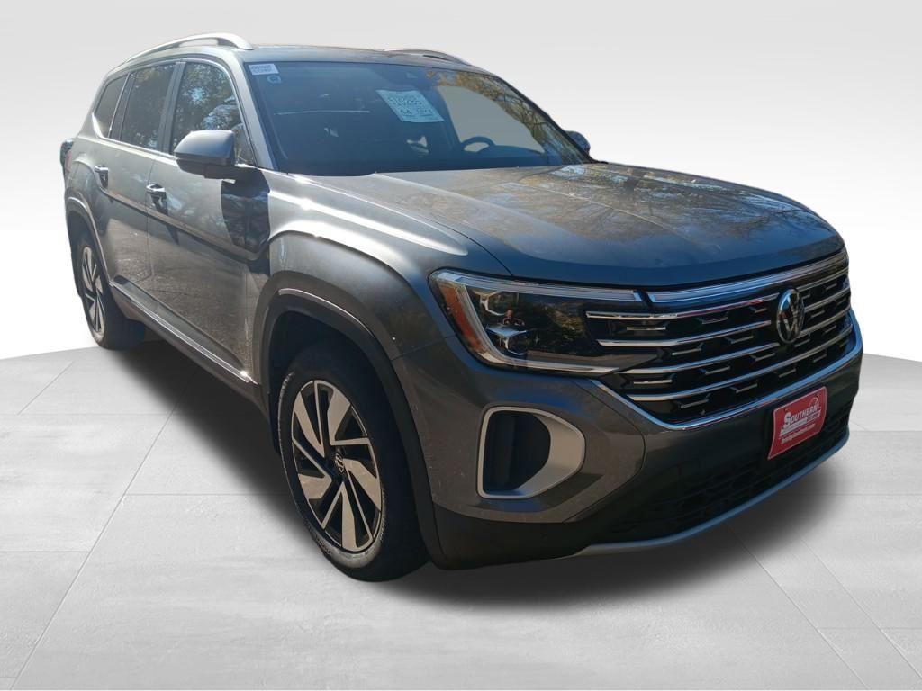 new 2025 Volkswagen Atlas car, priced at $48,200