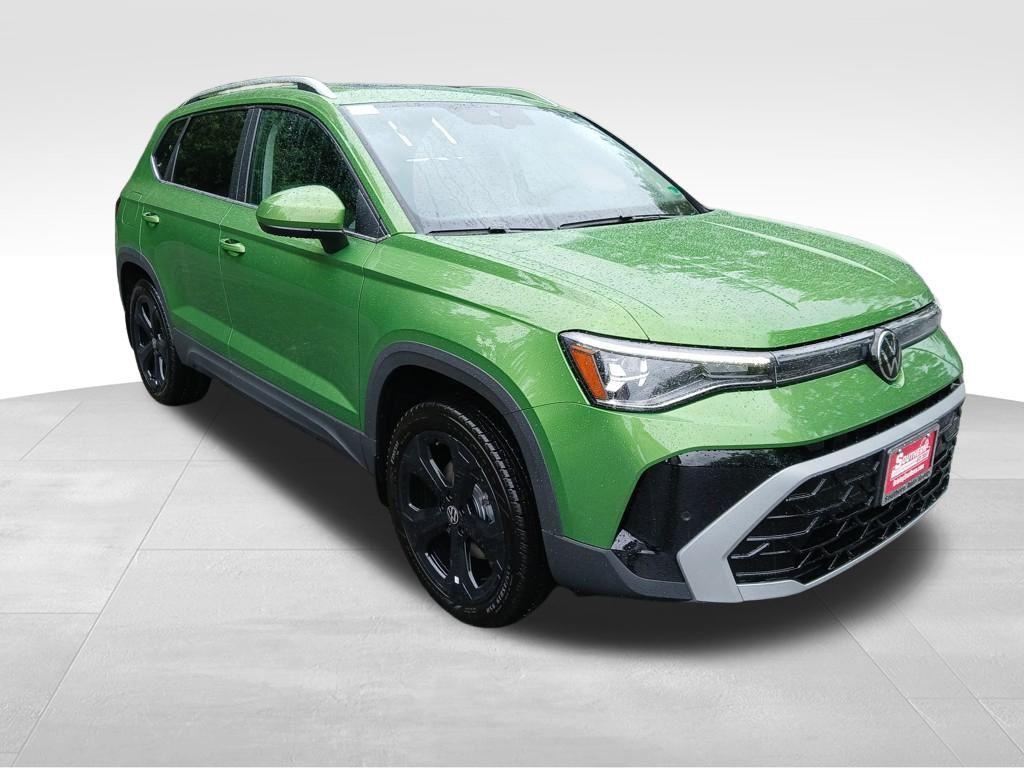 new 2025 Volkswagen Taos car, priced at $37,014