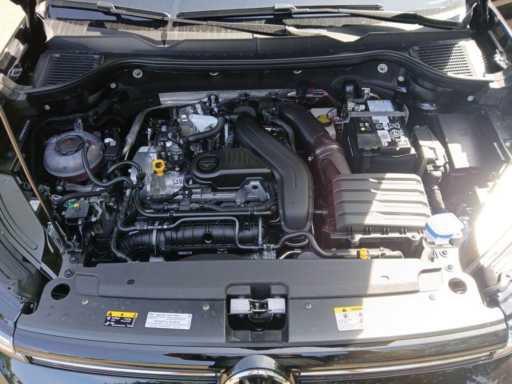 new 2025 Volkswagen Taos car, priced at $25,153