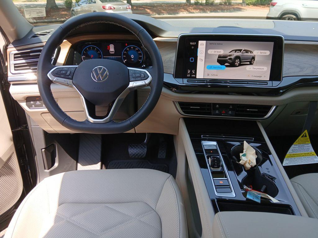 new 2025 Volkswagen Atlas car, priced at $40,061