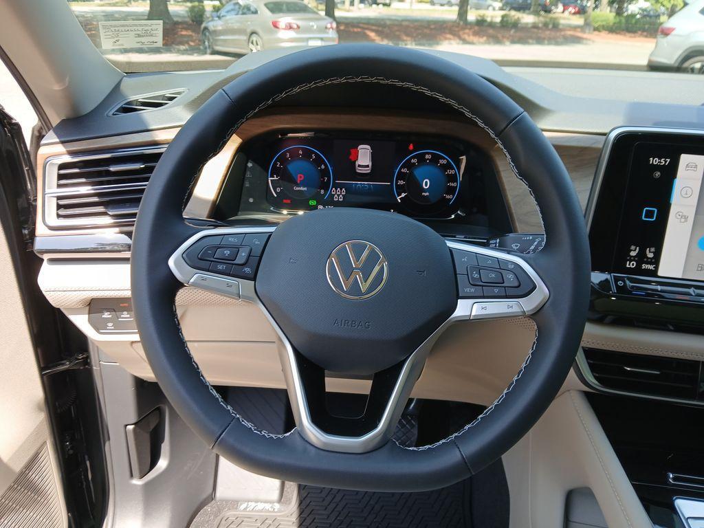 new 2025 Volkswagen Atlas car, priced at $40,061