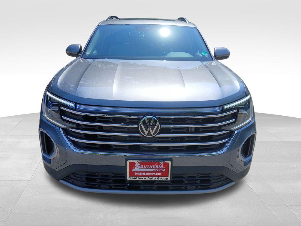 new 2025 Volkswagen Atlas car, priced at $40,061