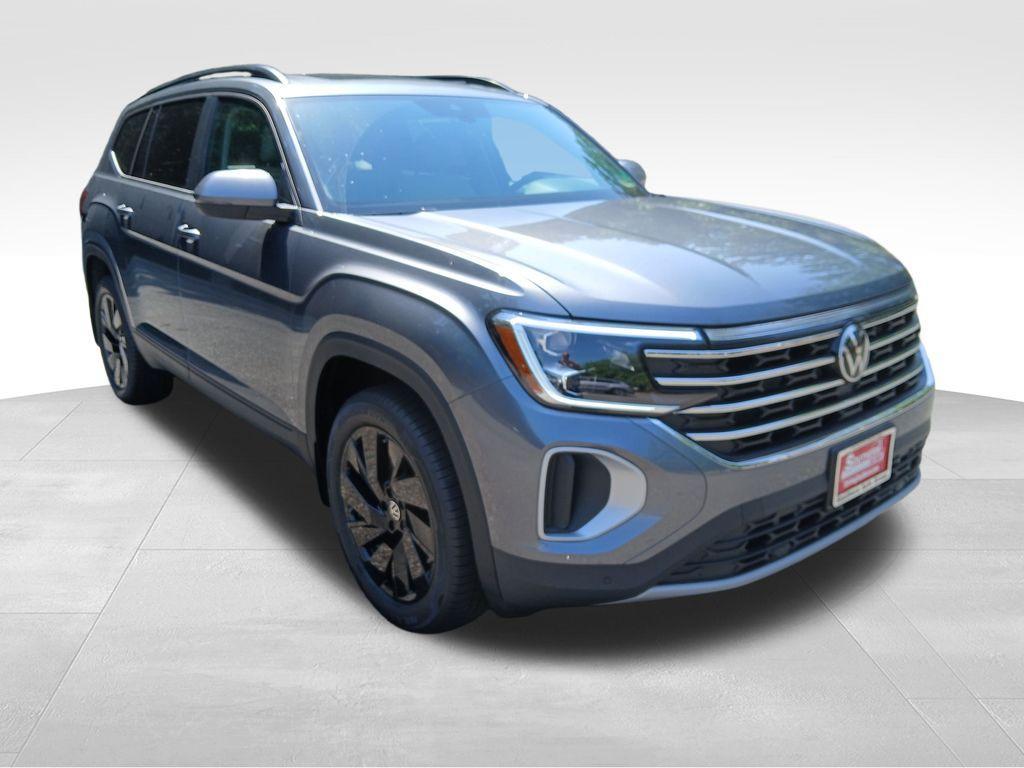 new 2025 Volkswagen Atlas car, priced at $40,061