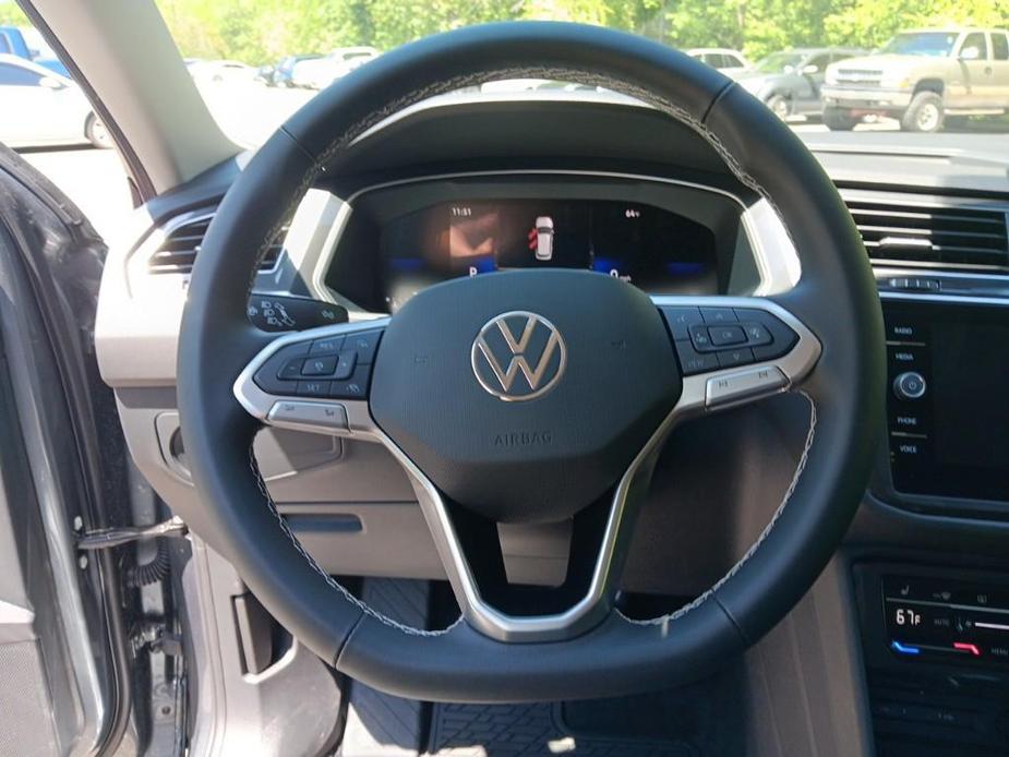 new 2024 Volkswagen Tiguan car, priced at $31,428