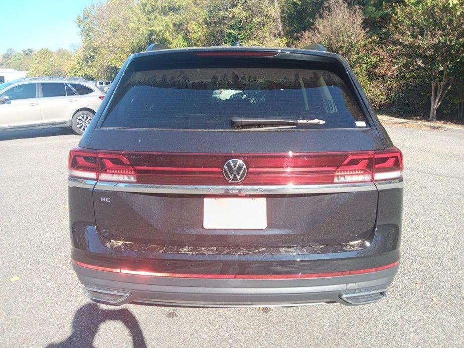 new 2025 Volkswagen Atlas car, priced at $37,990