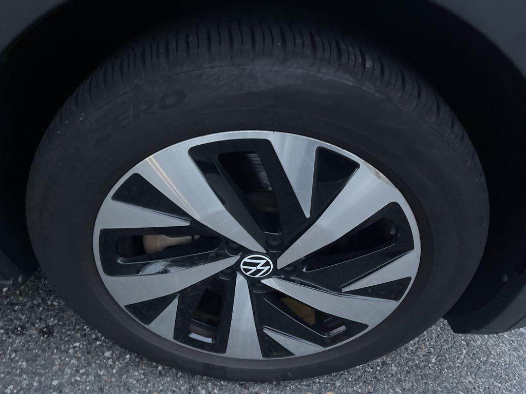 used 2023 Volkswagen ID.4 car, priced at $19,995