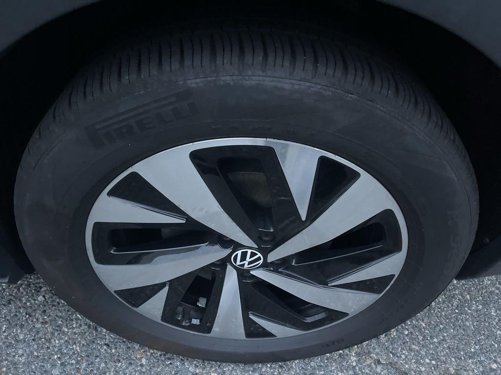 used 2023 Volkswagen ID.4 car, priced at $19,995