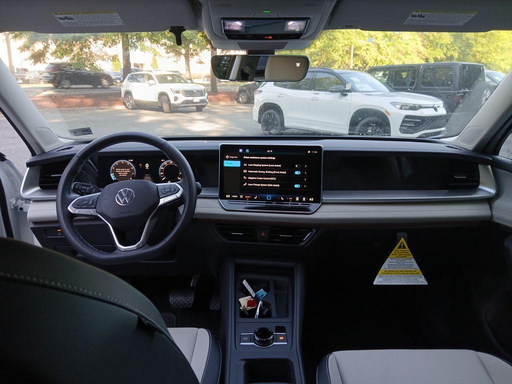 new 2025 Volkswagen Tiguan car, priced at $31,334