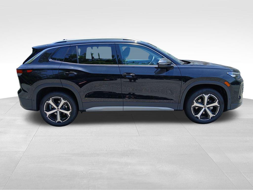 new 2025 Volkswagen Tiguan car, priced at $31,334