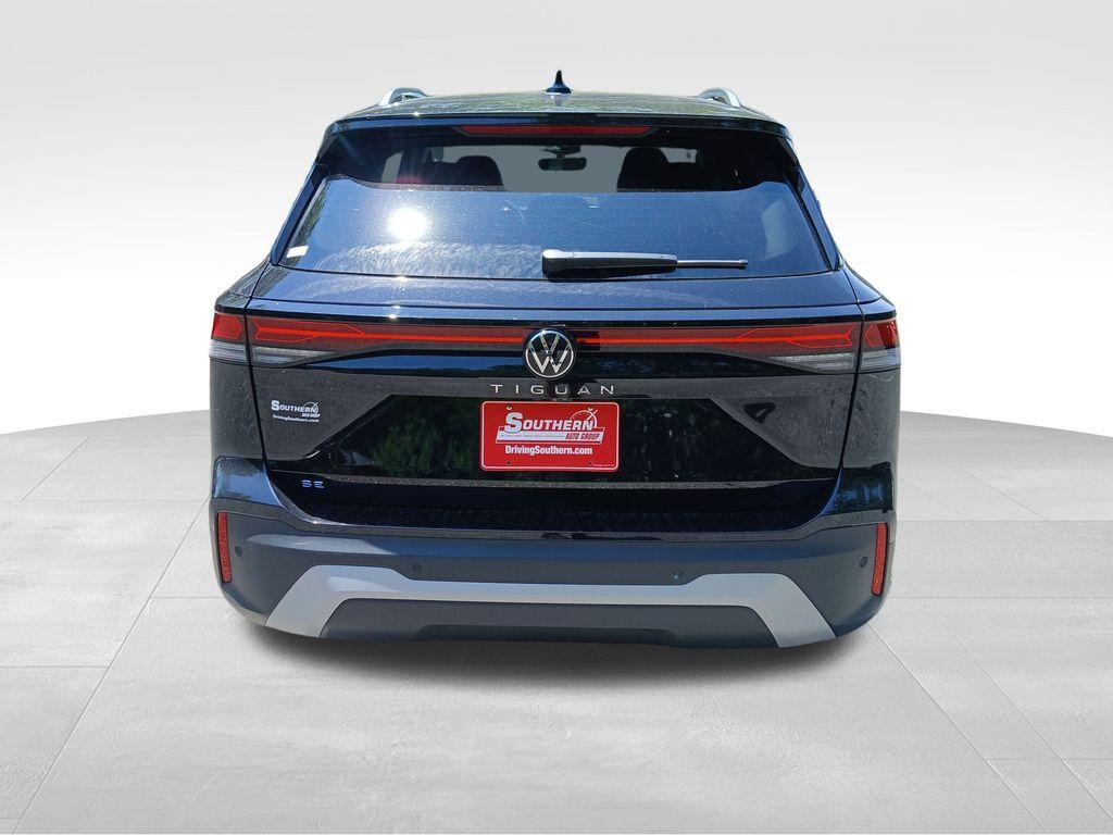 new 2025 Volkswagen Tiguan car, priced at $33,634