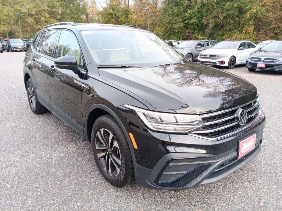 new 2024 Volkswagen Tiguan car, priced at $27,480