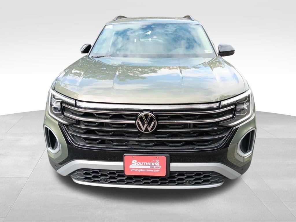 used 2025 Volkswagen Atlas car, priced at $43,995