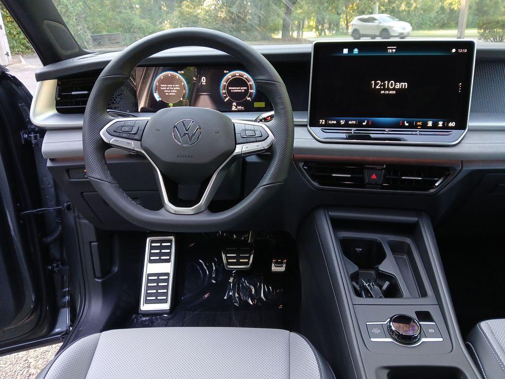 new 2025 Volkswagen Tiguan car, priced at $36,126