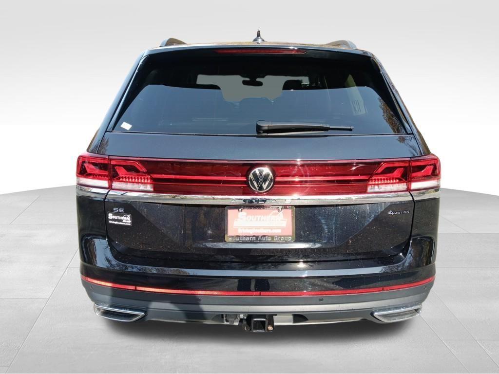 new 2025 Volkswagen Atlas car, priced at $42,000