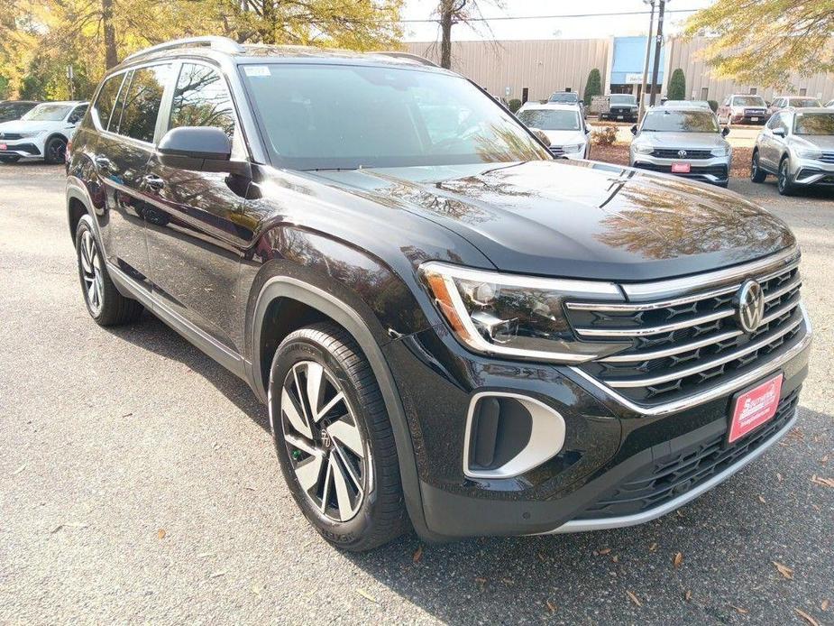 new 2025 Volkswagen Atlas car, priced at $43,500