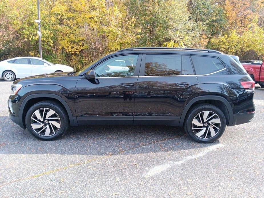 new 2025 Volkswagen Atlas car, priced at $43,500