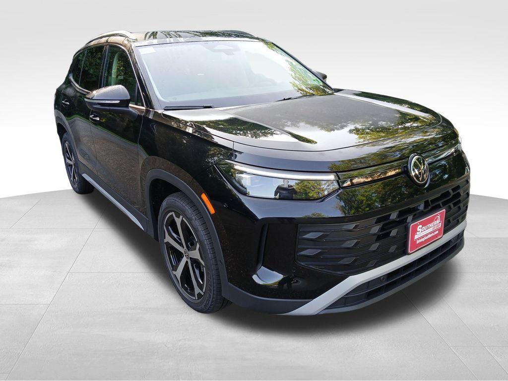 new 2025 Volkswagen Tiguan car, priced at $31,839