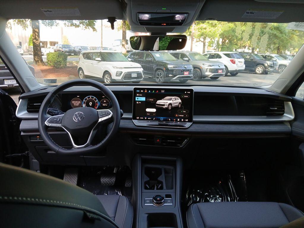 new 2025 Volkswagen Tiguan car, priced at $33,339
