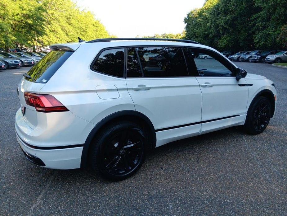 new 2024 Volkswagen Tiguan car, priced at $33,768