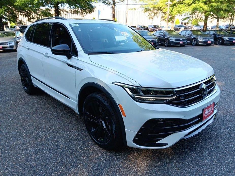 new 2024 Volkswagen Tiguan car, priced at $33,768