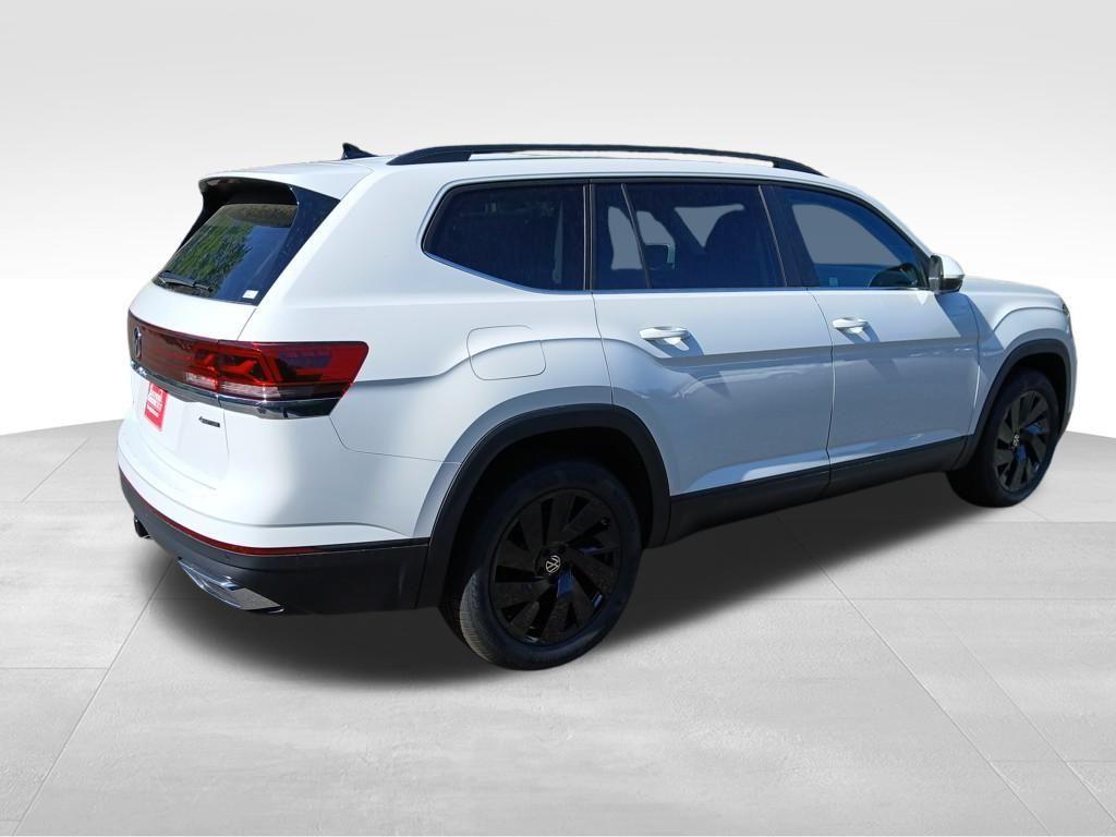new 2025 Volkswagen Atlas car, priced at $41,380