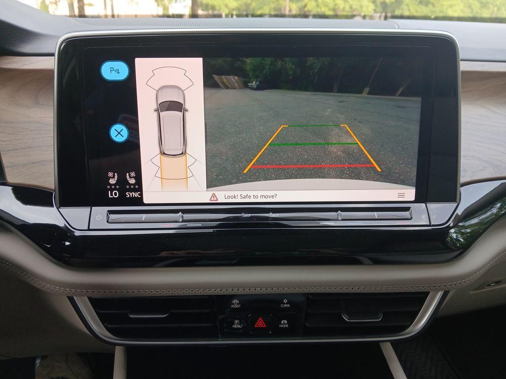 new 2025 Volkswagen Atlas car, priced at $40,469