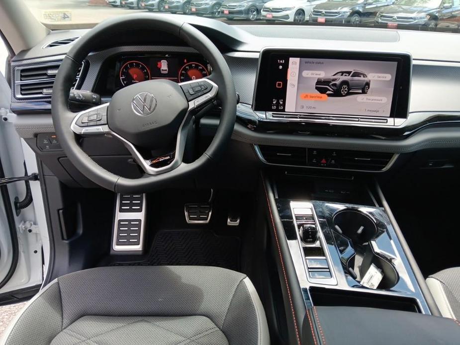 new 2024 Volkswagen Atlas car, priced at $45,580