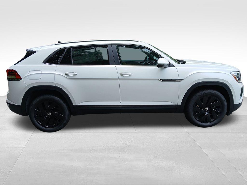 new 2026 Volkswagen Atlas Cross Sport car, priced at $47,732