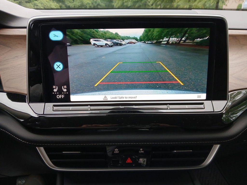 new 2025 Volkswagen Atlas car, priced at $39,994