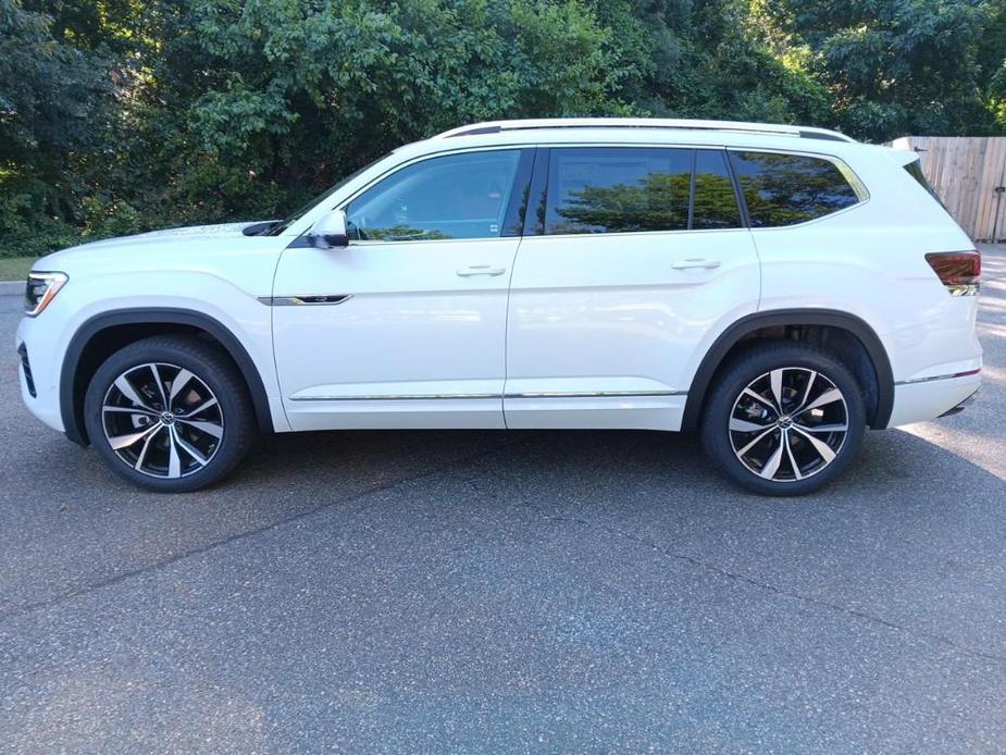 new 2024 Volkswagen Atlas car, priced at $51,716