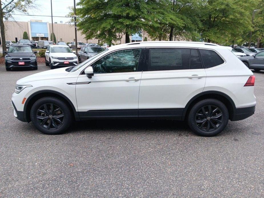 new 2024 Volkswagen Tiguan car, priced at $30,401