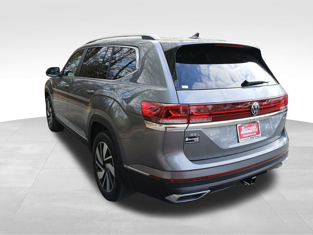new 2025 Volkswagen Atlas car, priced at $47,156
