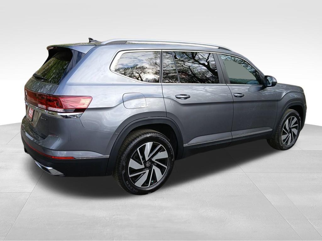 new 2025 Volkswagen Atlas car, priced at $47,156