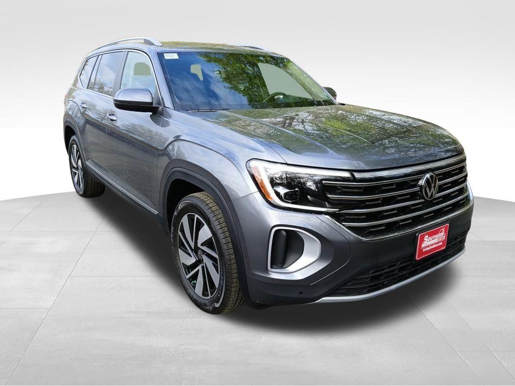 new 2025 Volkswagen Atlas car, priced at $47,156