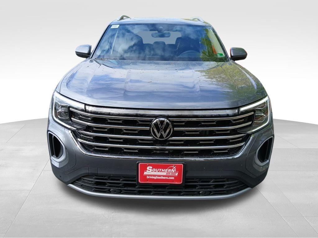 new 2025 Volkswagen Atlas car, priced at $47,156