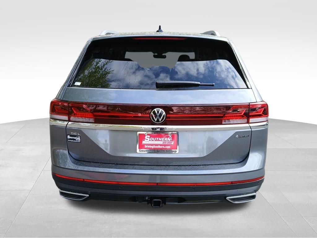 new 2025 Volkswagen Atlas car, priced at $47,156