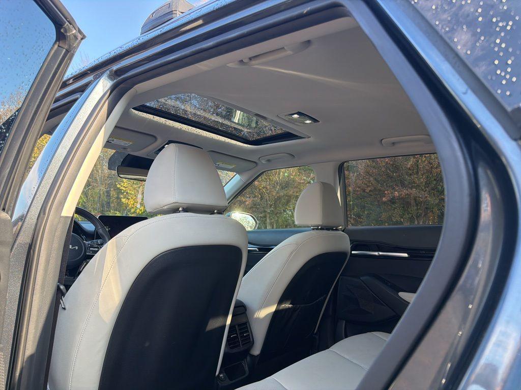 used 2023 Kia Seltos car, priced at $20,980