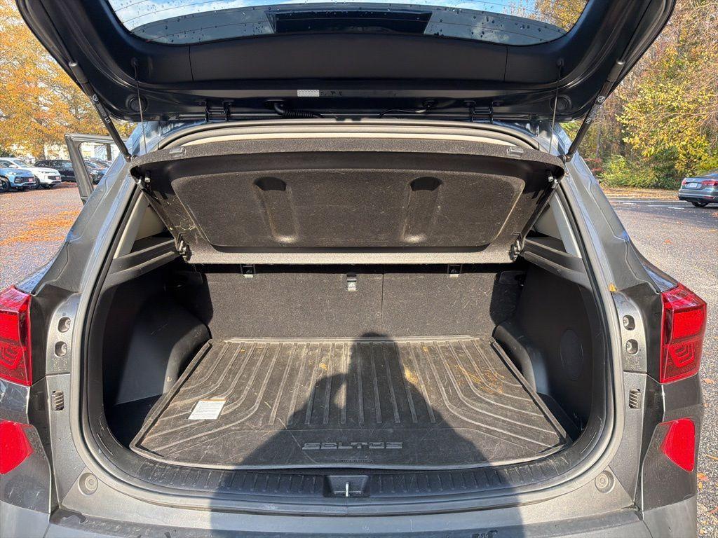 used 2023 Kia Seltos car, priced at $20,980