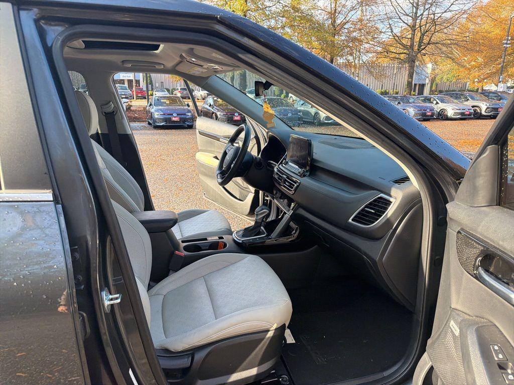 used 2023 Kia Seltos car, priced at $20,980