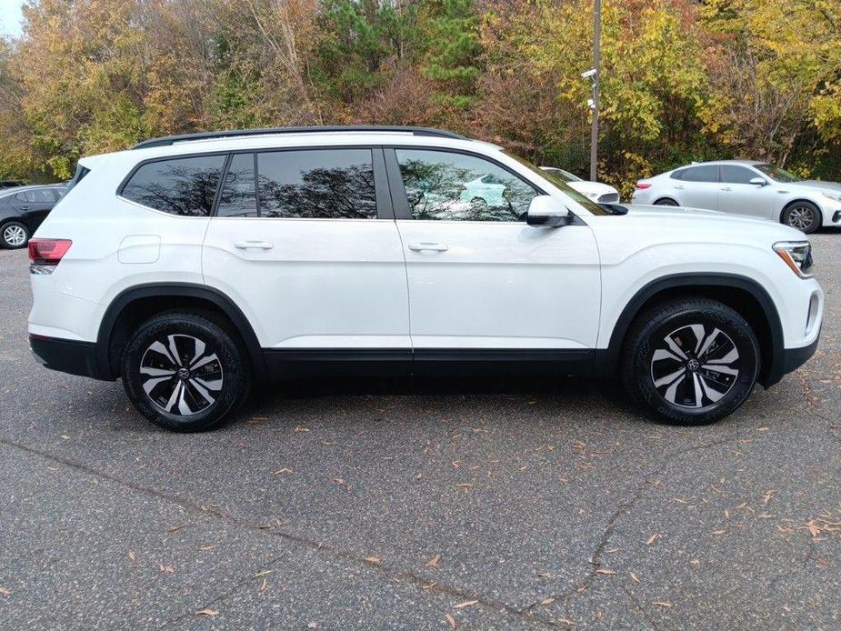 new 2025 Volkswagen Atlas car, priced at $38,000