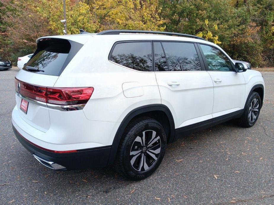 new 2025 Volkswagen Atlas car, priced at $38,000