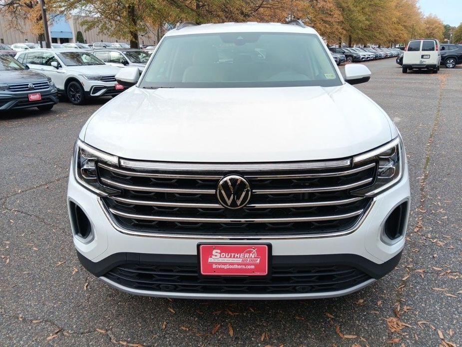 new 2025 Volkswagen Atlas car, priced at $38,000