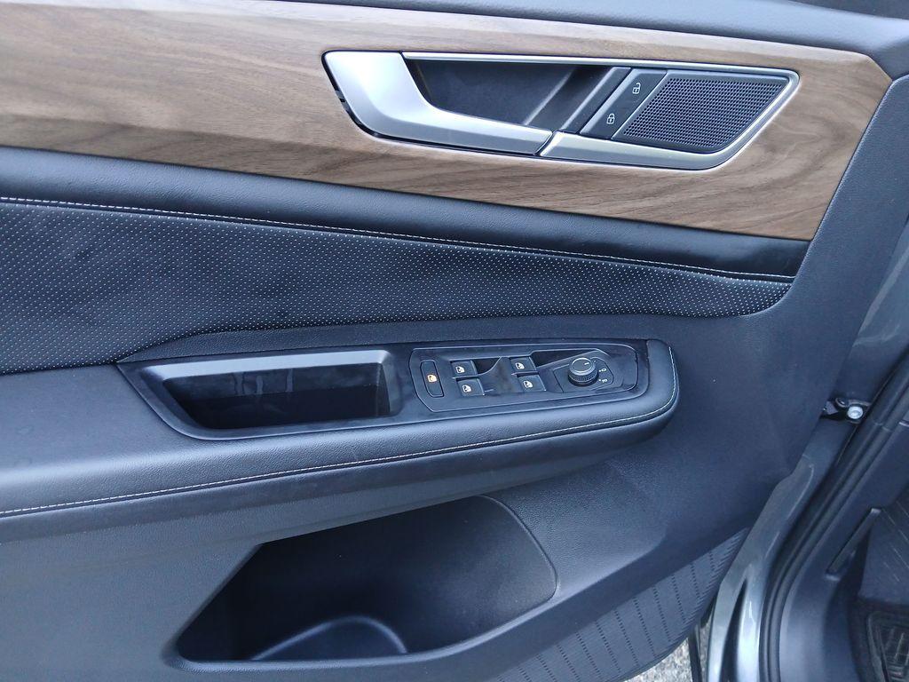 used 2024 Volkswagen Atlas car, priced at $28,760