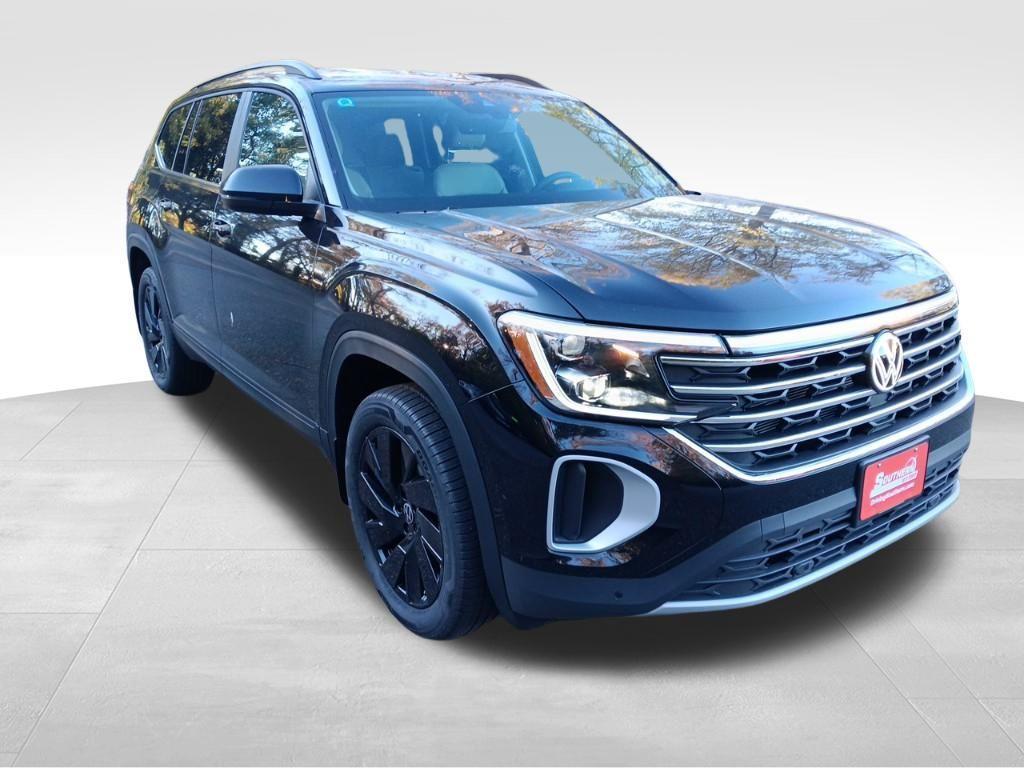 new 2025 Volkswagen Atlas car, priced at $43,000
