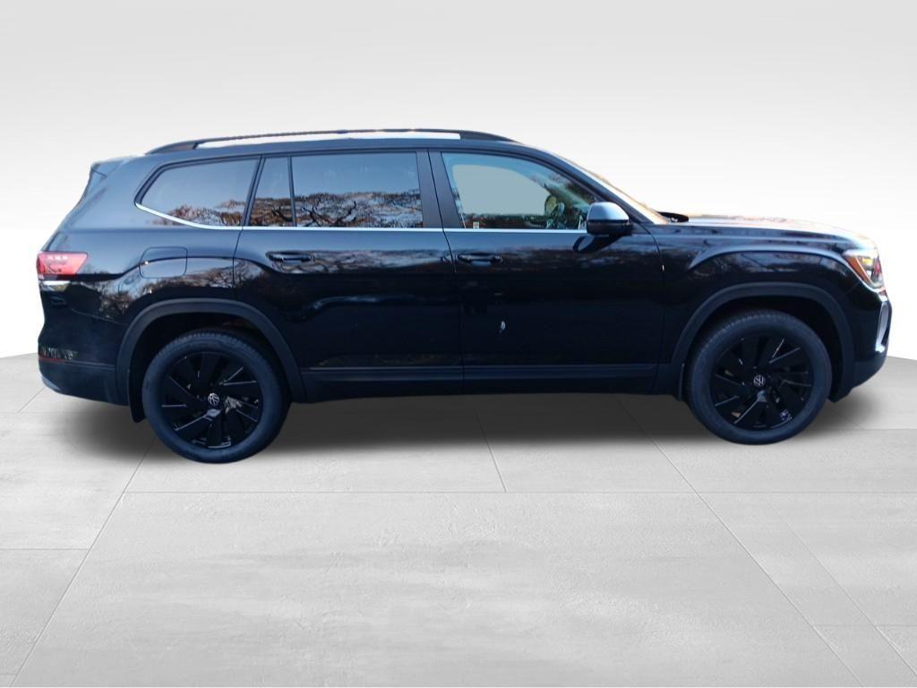 new 2025 Volkswagen Atlas car, priced at $43,000