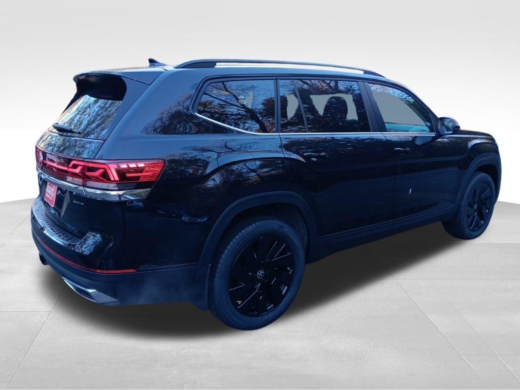 new 2025 Volkswagen Atlas car, priced at $44,500
