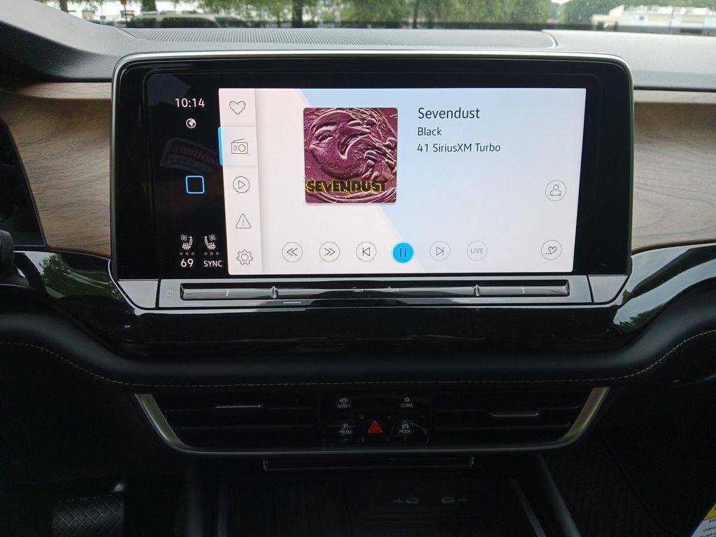 new 2025 Volkswagen Atlas car, priced at $40,485