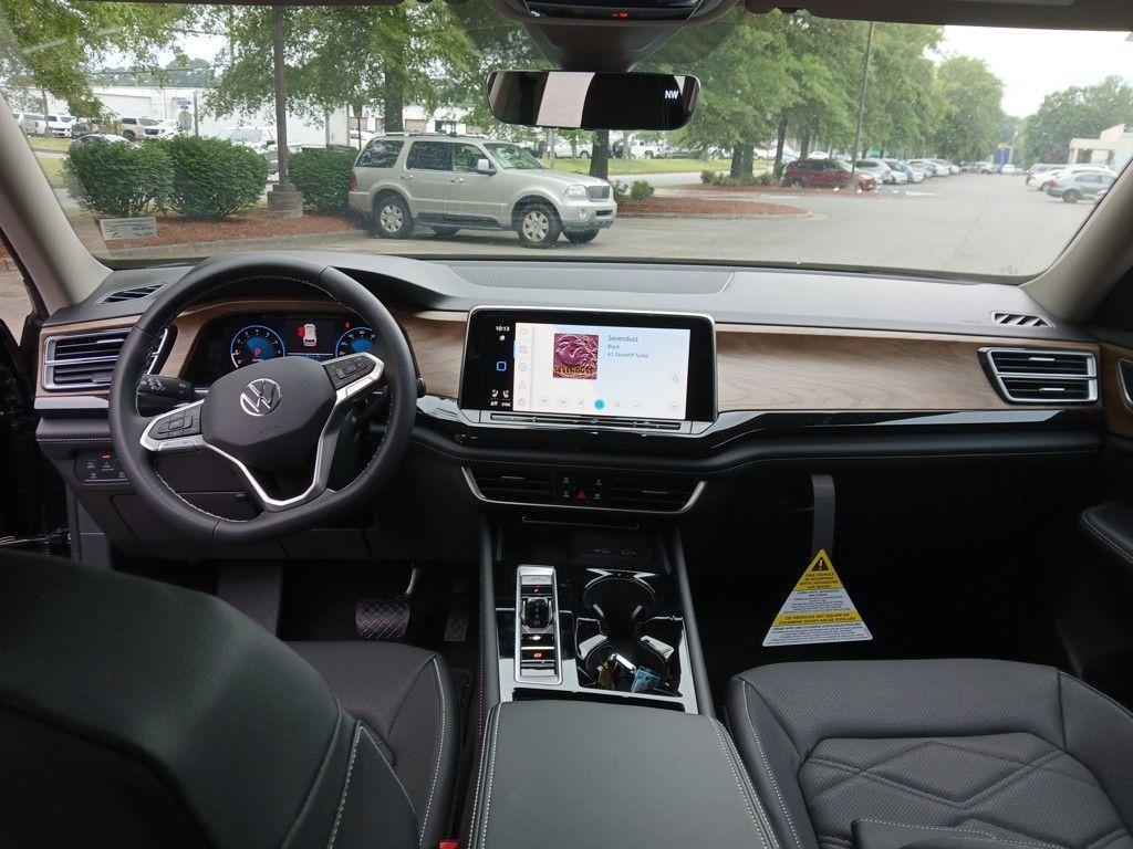 new 2025 Volkswagen Atlas car, priced at $40,485